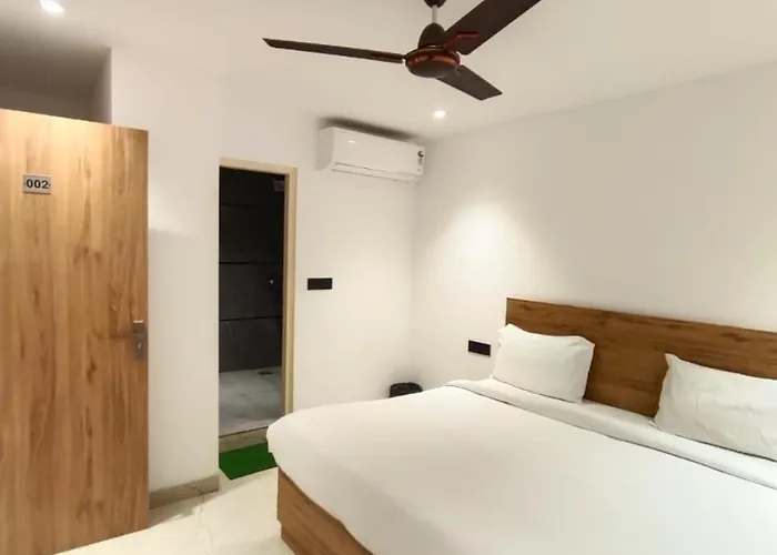 Hotel Star City Delhi -Free Airport Pickup