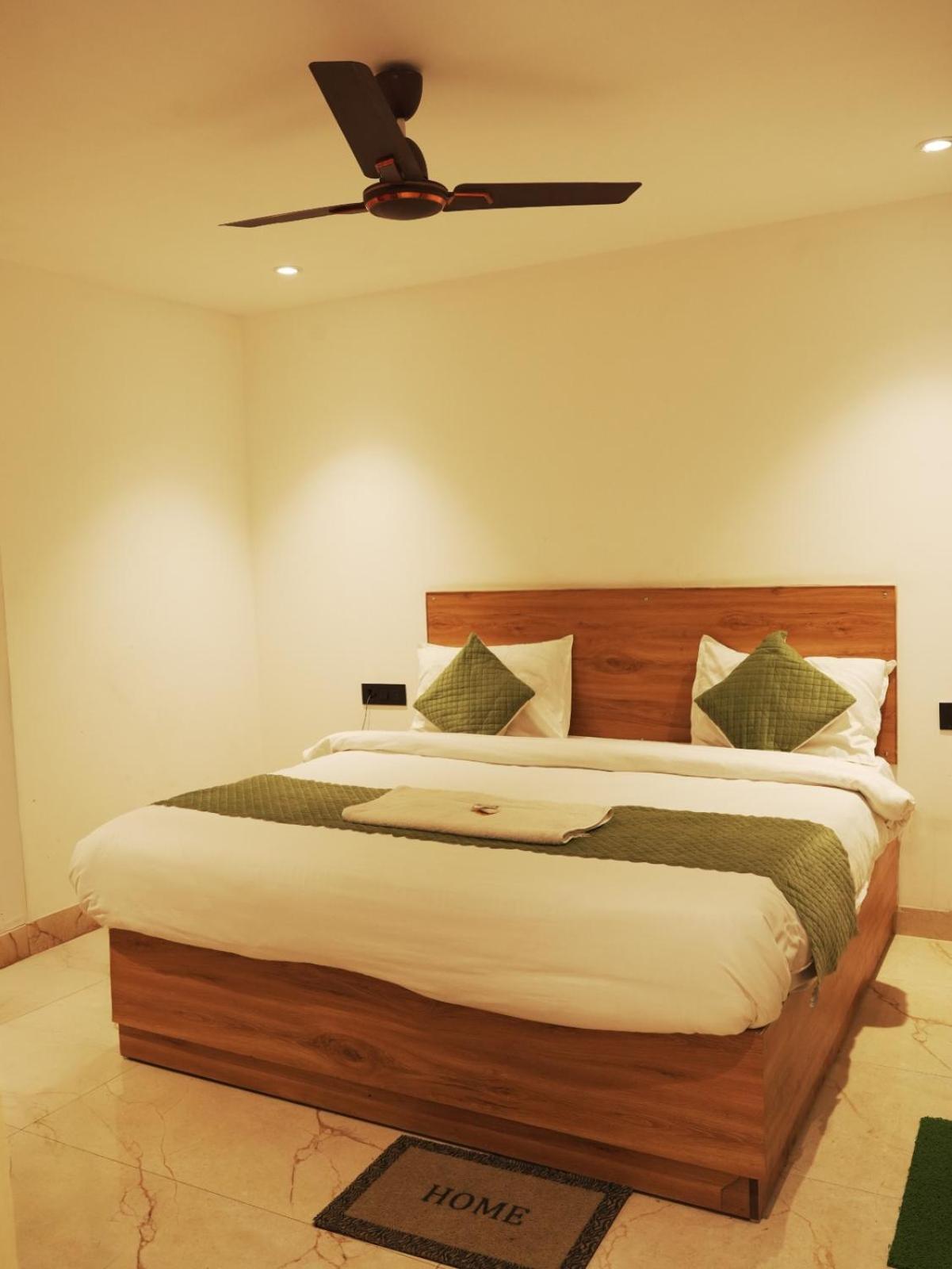 Star Delhi -free Airport Pickup 4*