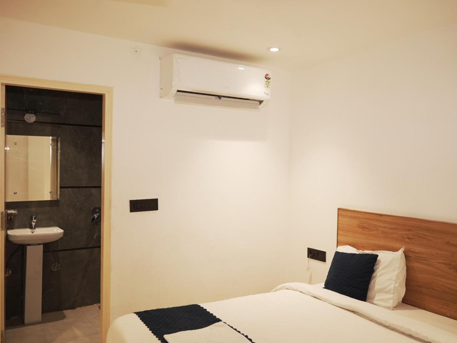 Star Delhi -free Airport Pickup 4* New Delhi