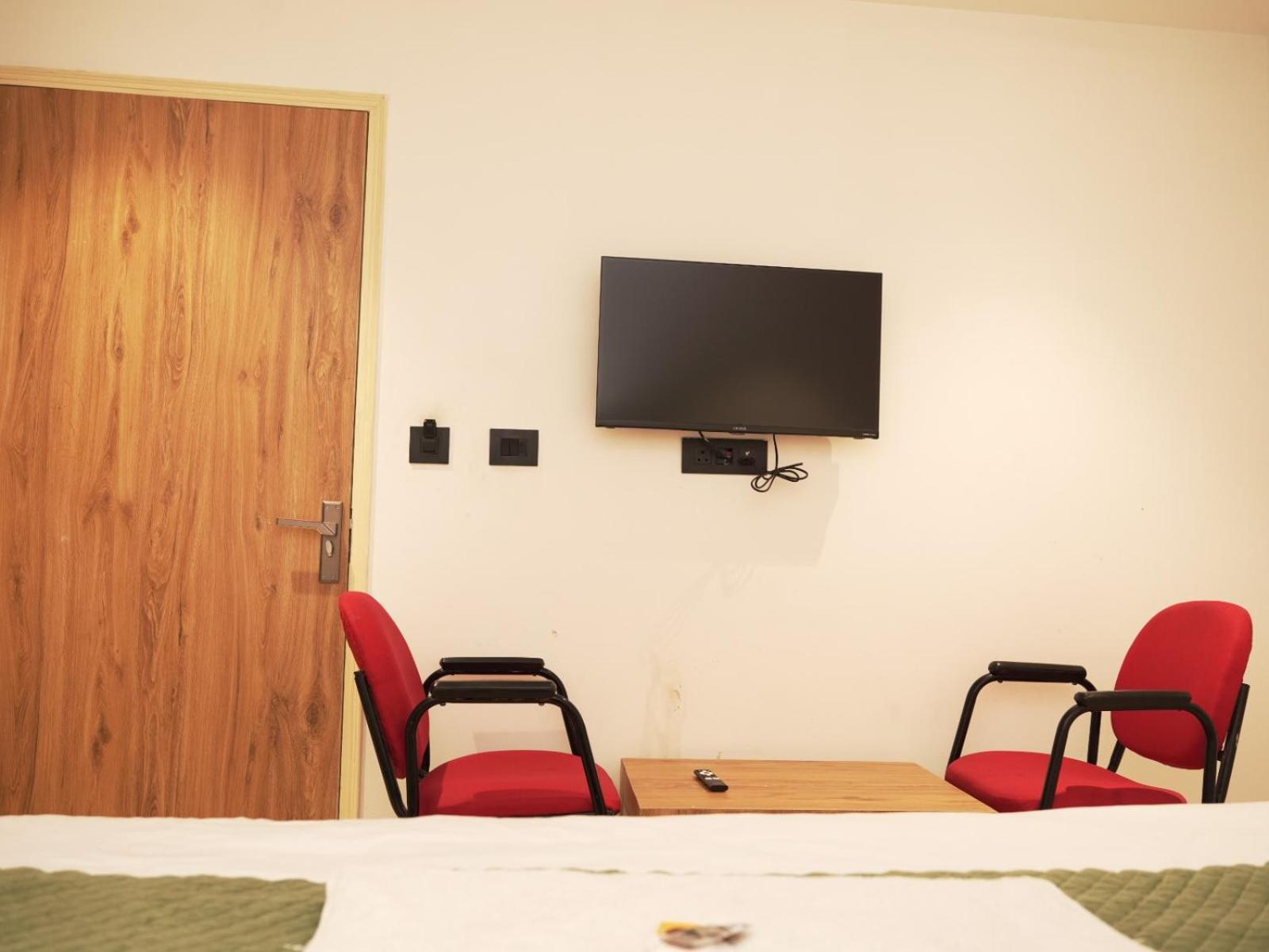 Hotel Star Delhi -free Airport Pickup