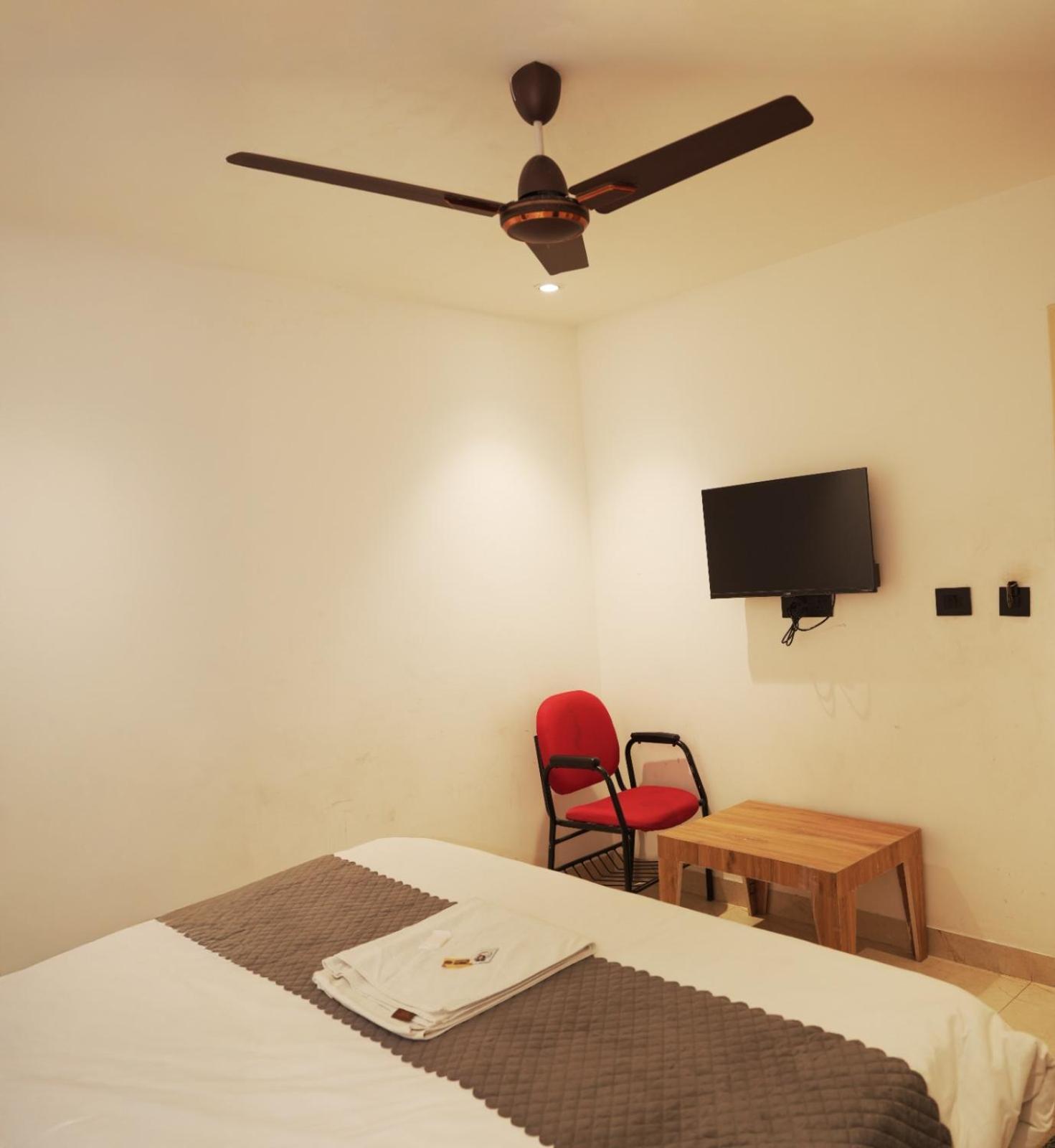 Star Delhi -free Airport Pickup Hotel New Delhi